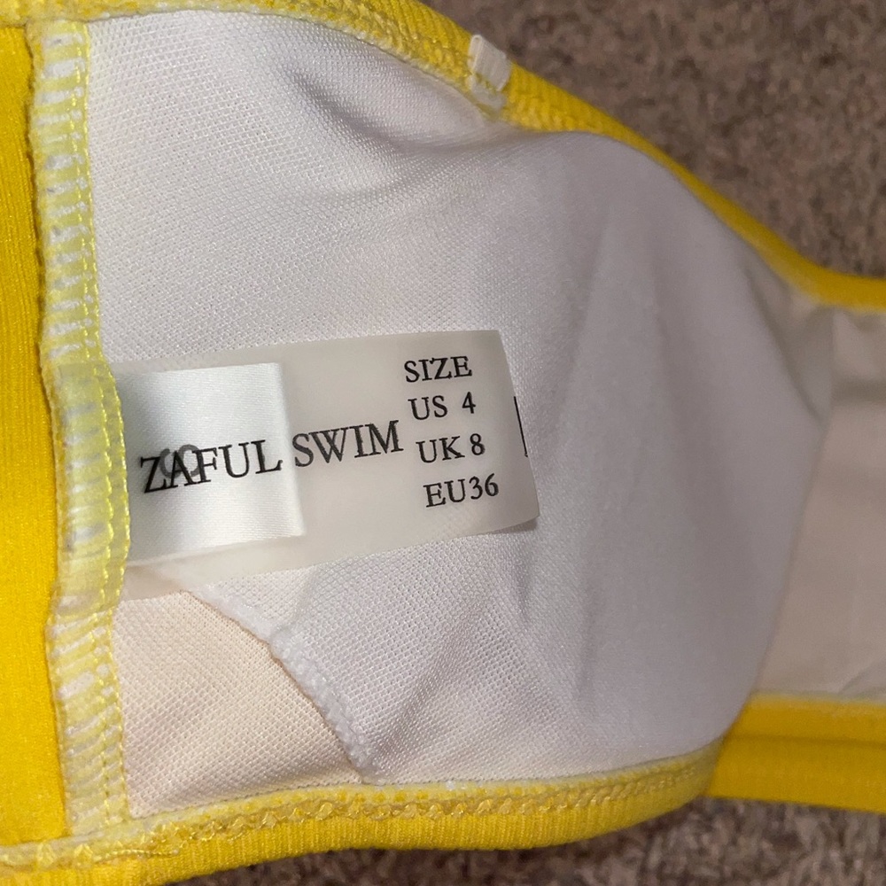 Zaful Halter Ribbed Texture Bikini Set - Picture 4 of 5